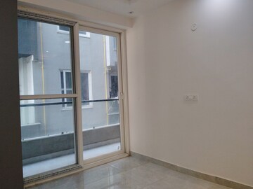Room in 3 BHK Apartment at Dera Mandi – for Rent