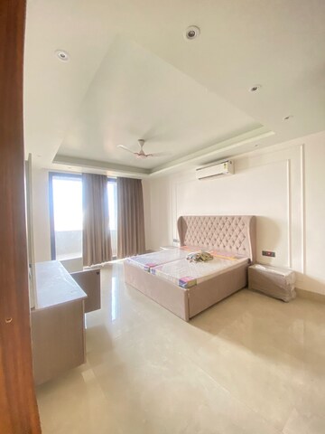 Living Room in 4 BHK Builder Floor at Sainik Colony – for Rent