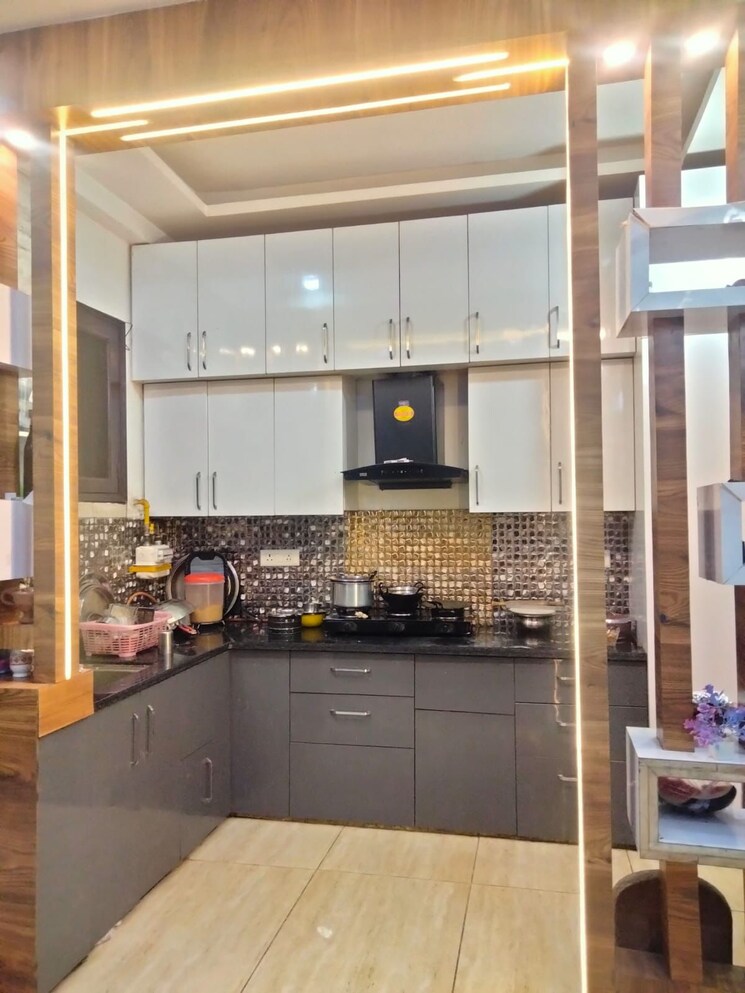 Kitchen, divya-kunj 3 Bedroom 1400 Sq.Ft. Builder Floor In Niti Khand Ghaziabad 8210594