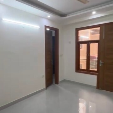 Room in 2 BHK Builder Floor at Rajpur Khurd Extension – for Sale
