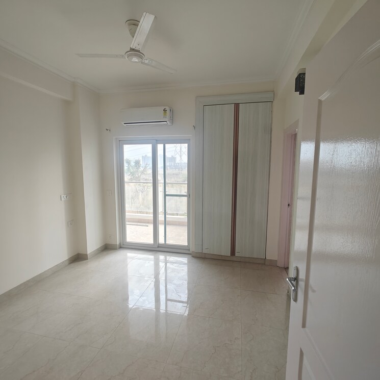 undefined, shree-vardhman-victoria 3.5 Bedroom 1950 Sq.Ft. Apartment In Sector 70 Gurgaon 8210647