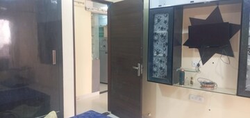 Room in 3 BHK Builder Floor at Sector 38 – for Rent