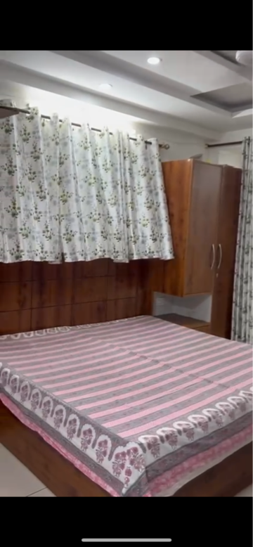 1 RK Builder Floor For Rent in Sector 24