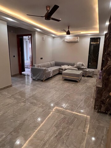 Living Room in 2 BHK Builder Floor at Sector 38 – for Rent