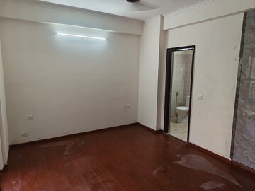 Room in 3 BHK Apartment at Amrapali Terrace Homes, Tech Zone 4 Greater Noida – for Rent