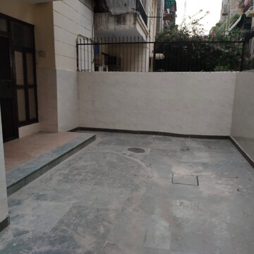 Room in 3 BHK Builder Floor at Today Princeton Floors, Sector 51 – for Rent