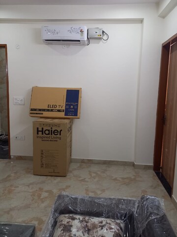 Living Room in 2 BHK Builder Floor at Sector 40 – for Rent