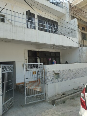 3.5 BHK Villa For Rent in Parsvnath Plaza 27 Sector 27 Noida  8210733