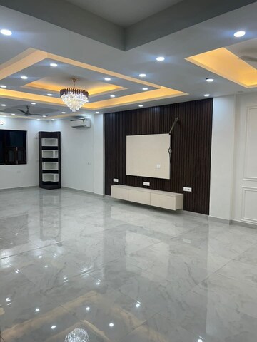 Room in 1 BHK Apartment at Lotus Homz, Sector 111 – for Rent