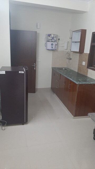 Kitchen in 1 BHK Builder Floor at Sector 40 – for Rent