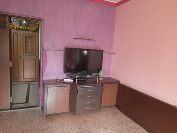Living Room in 1 BHK Apartment at Jyoti Complex, Goregaon East – for Rent