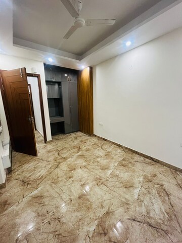 Room in Studio Builder Floor at Sector 47 – for Rent