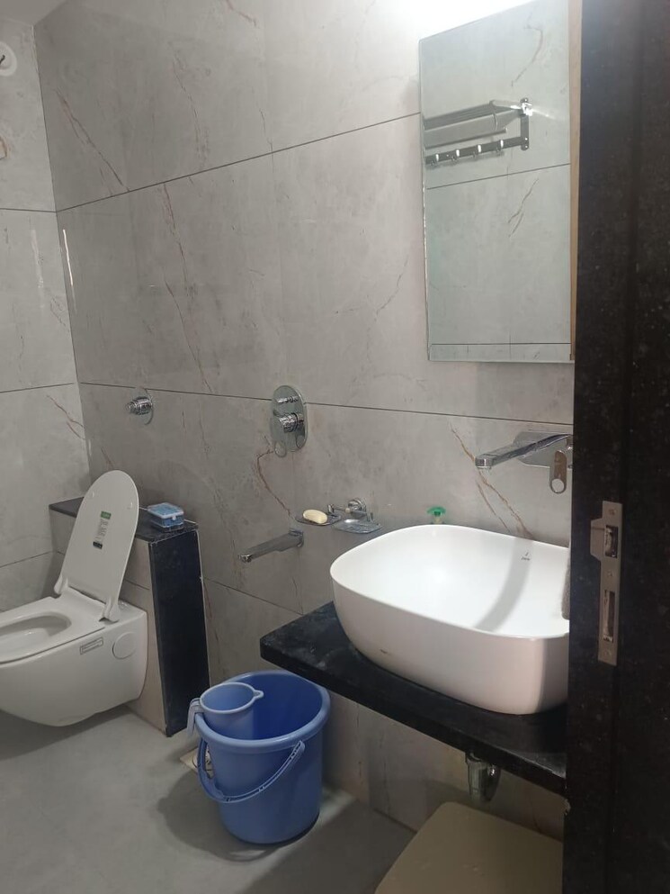 Bathroom, majestique-signature-towers 2 Bedroom 890 Sq.Ft. Apartment In Balewadi Pune 8210808