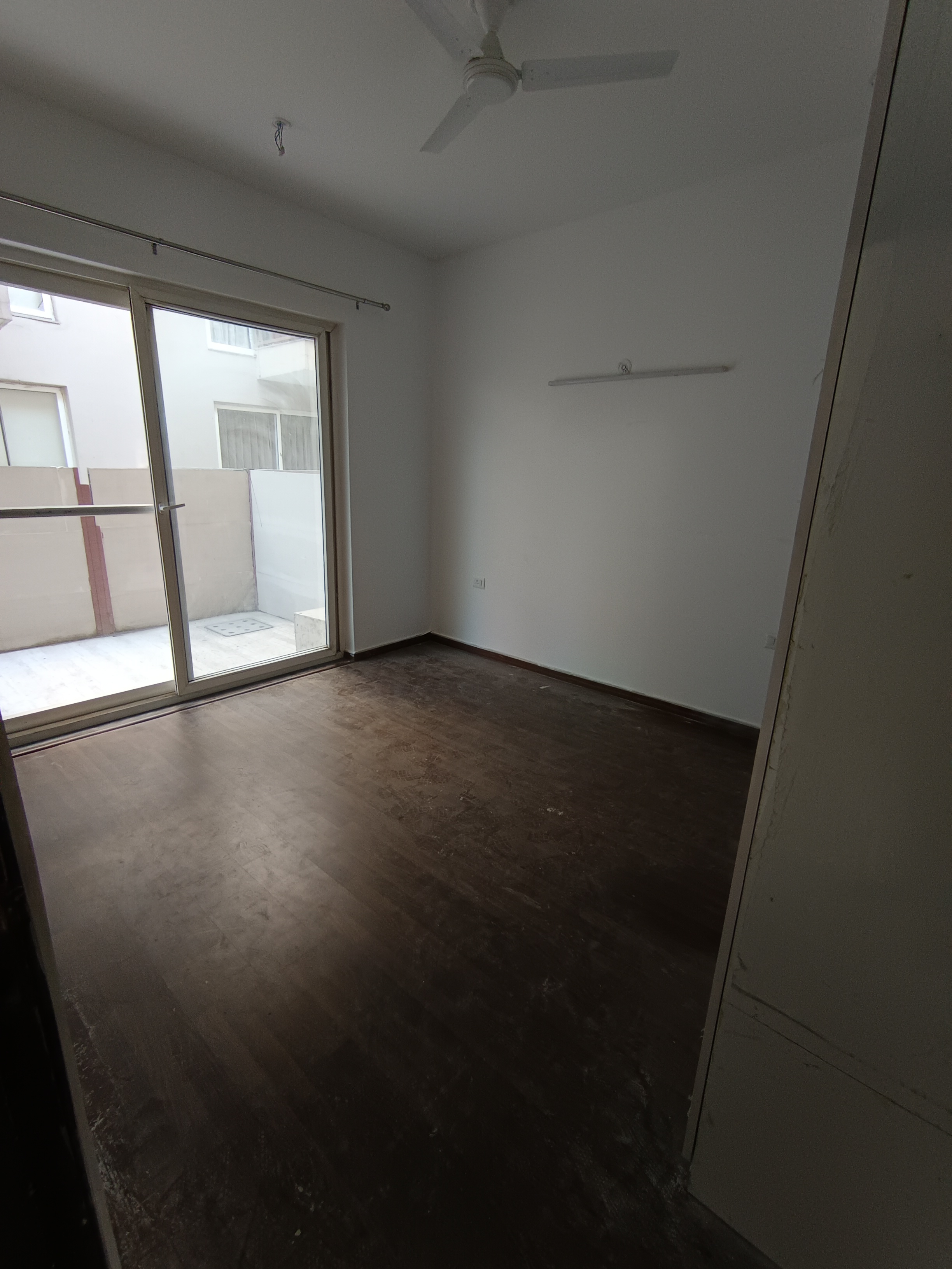 3 BHK 1990 Sq.Ft. Apartment in Ramprastha City The Edge Towers