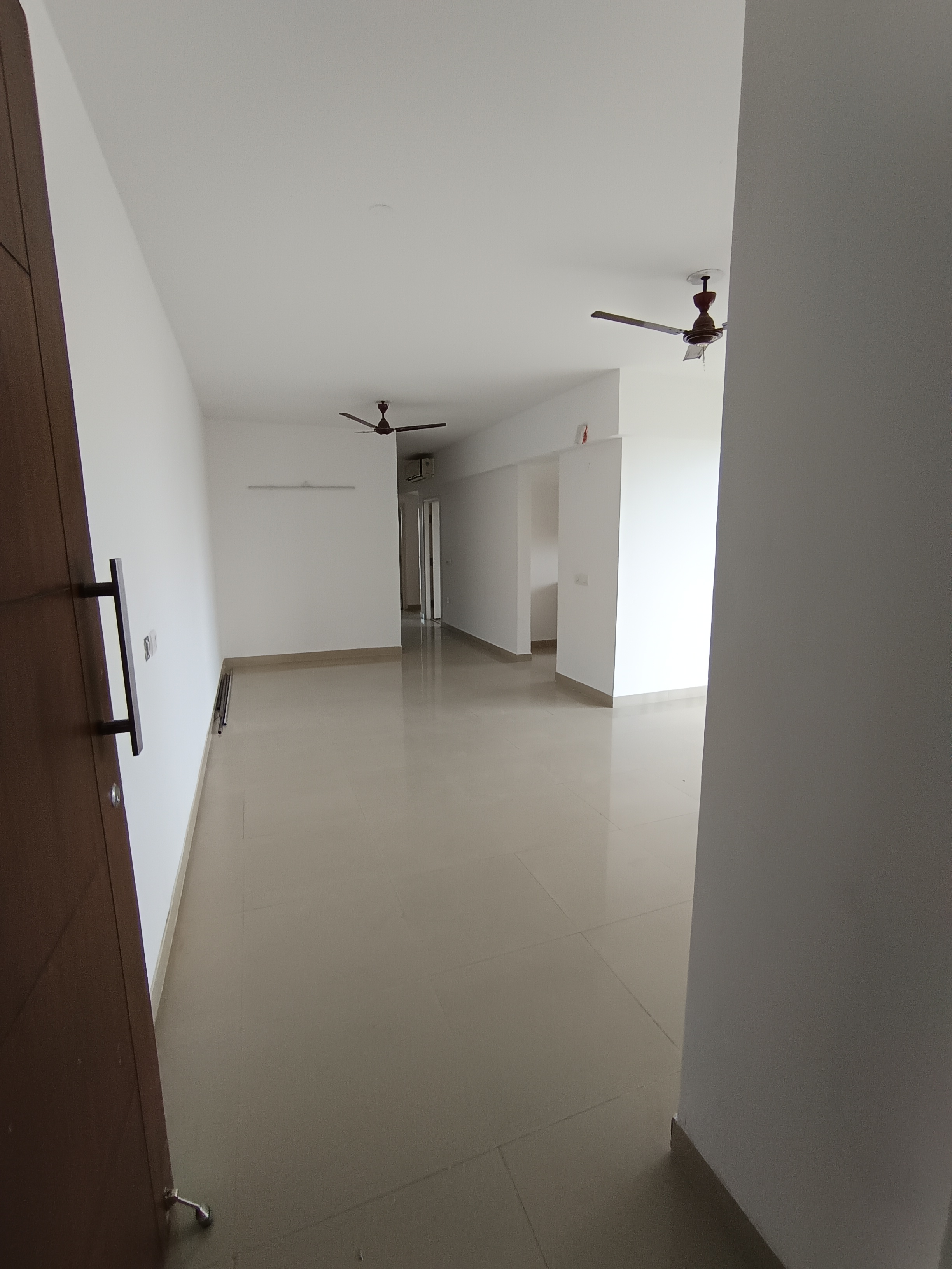2 BHK Apartment For Sale in Godrej Meridien
