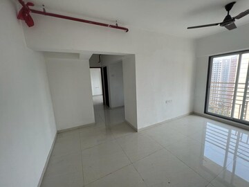 Room in 1 BHK Apartment at Shraddha Pinnacle, Vikhroli East – for Rent