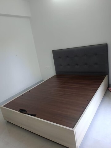 Room in 2 BHK Apartment at Aaiji Vivanta, Balewadi – for Rent