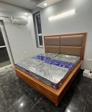 Bedroom in 4 BHK Builder Floor at Sector 46 – for Rent