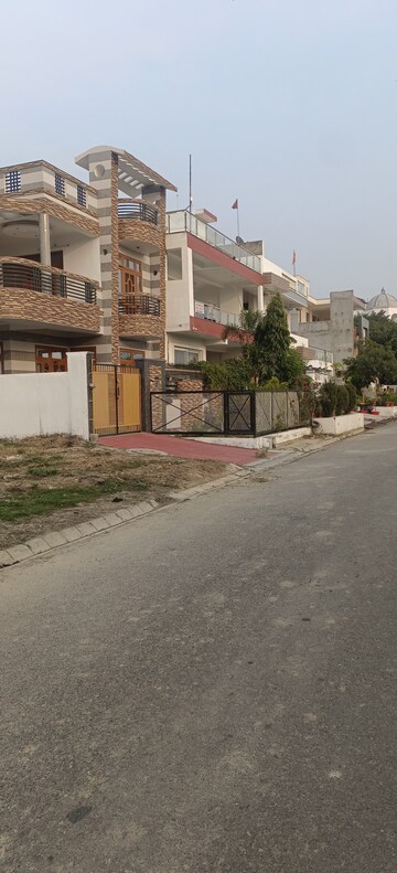  Plot – Exterior View View at Ansal Sushant Golf city, Sushant Golf City - for Sale