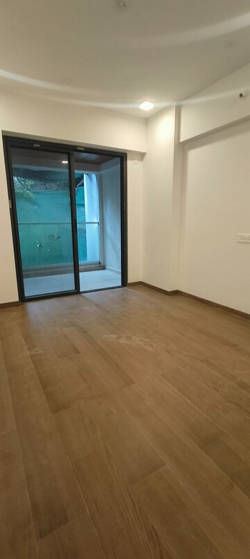 Room in 2 BHK Apartment at Nahar F Residences, Balewadi – for Rent