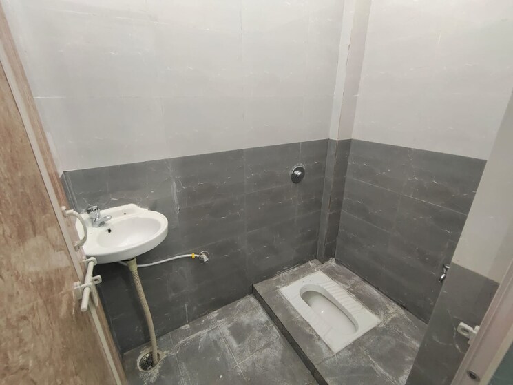 Bathroom, kandul 3 Bedroom 1500 Sq.Ft. Independent House In Kandul Raipur 4554986