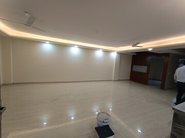 Room in 3 BHK Apartment at Raheja Vedaanta, Sector 108 – for Sale