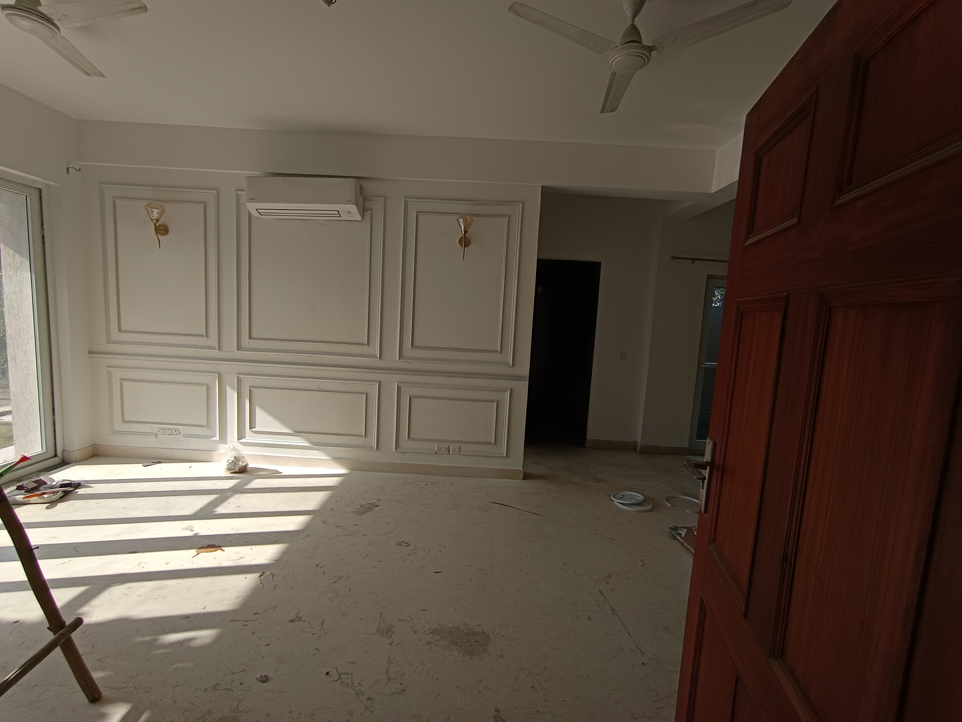 3.5 BHK Apartment For Sale in BPTP Amstoria