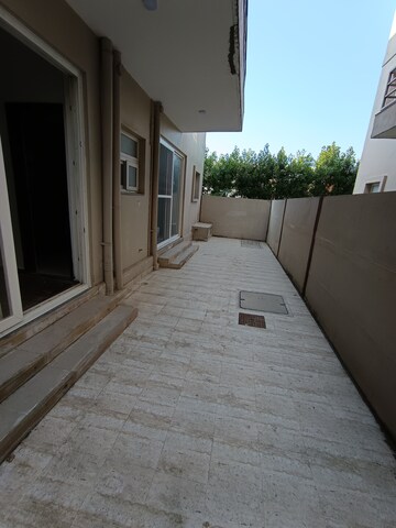 Balcony in 3.5 BHK Apartment at BPTP Amstoria, Sector 102 – for Sale