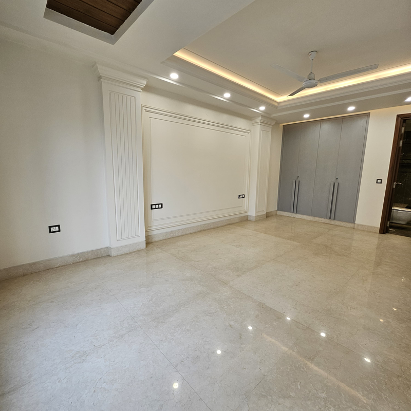 4 BHK + Pooja Room,Servant Room,Study Room,Extra Room Builder Floor For Sale in New Rajinder Nagar