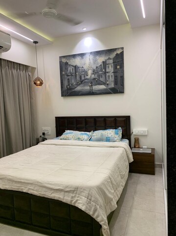 Bedroom in 2 BHK Apartment at Platinum Prive, Andheri West – for Rent