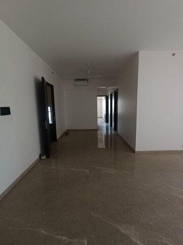 3.5 BHK Apartment For Rent in Kalpataru Radiance, Goregaon West