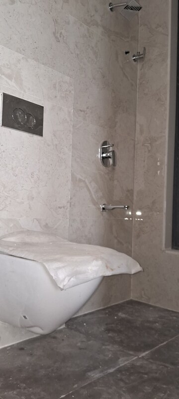 Bathroom in 1 BHK Apartment at Jivan Prakash Apartment, Matunga West – for Rent