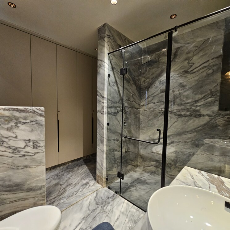 Bathroom, new rajinder nagar 3 Bedroom 200 Sq.Yd. Builder Floor In New Rajinder Nagar Delhi 8211095