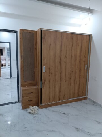 Room in 3 BHK Apartment at Peer Mucchalla – for Sale
