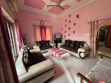 Living Room in 3 BHK Independent House at Gms Road – for Rent
