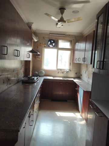 Kitchen in 2 BHK Builder Floor at Green Park – for Rent