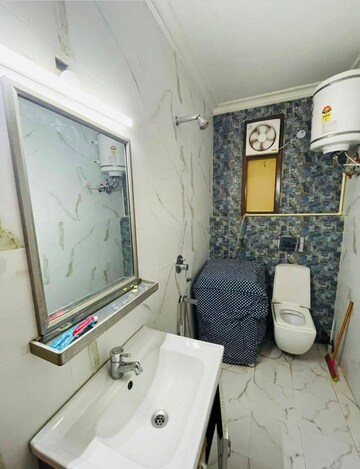 Master Bedroom in 2 BHK Builder Floor at Saket – for Rent