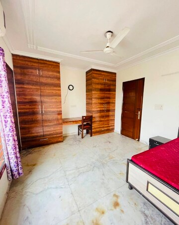 Bedroom in 2 BHK Builder Floor at Saket – for Rent