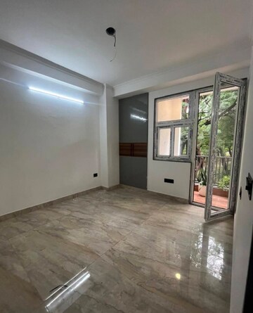 Room in 2 BHK Builder Floor at Saket – for Rent