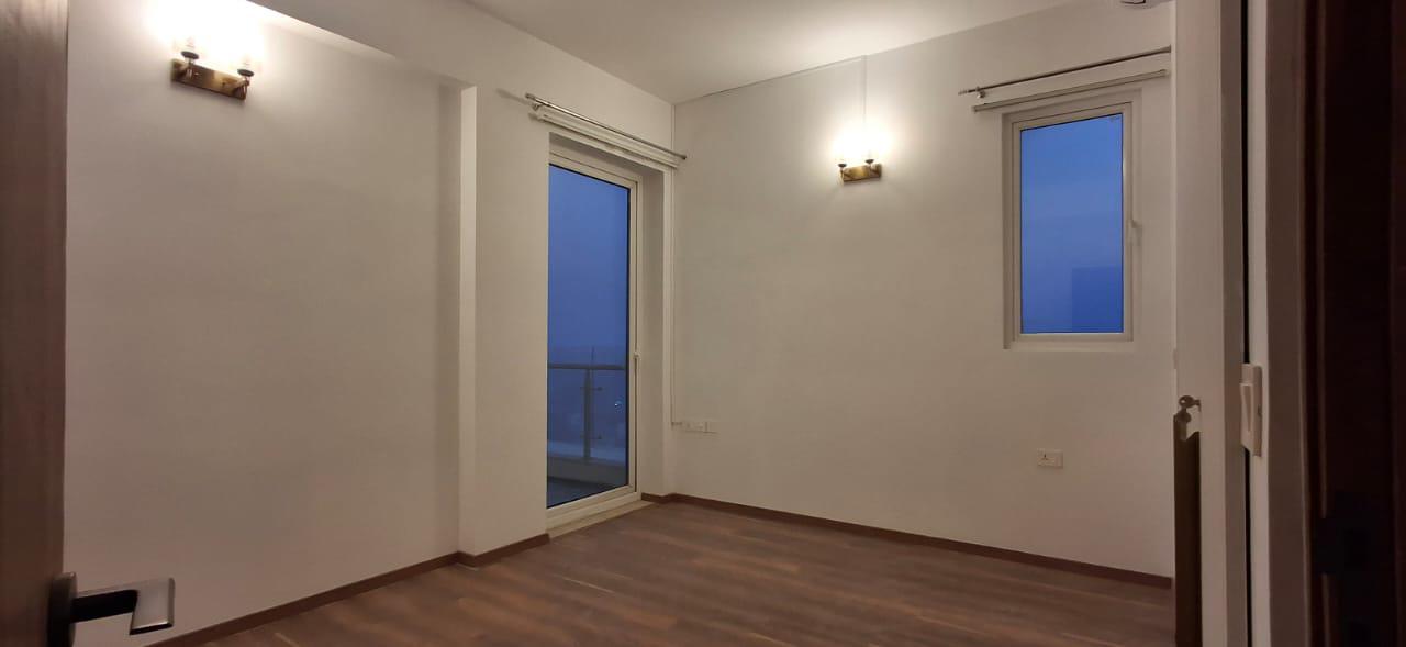 3 BHK + Study Room 1727 Sq.Ft. Apartment in Ireo The Corridors