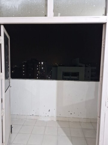 Furnished Amenities in 3 BHK Apartment at Sarvome Shree Homes, Sector 45 – for Rent