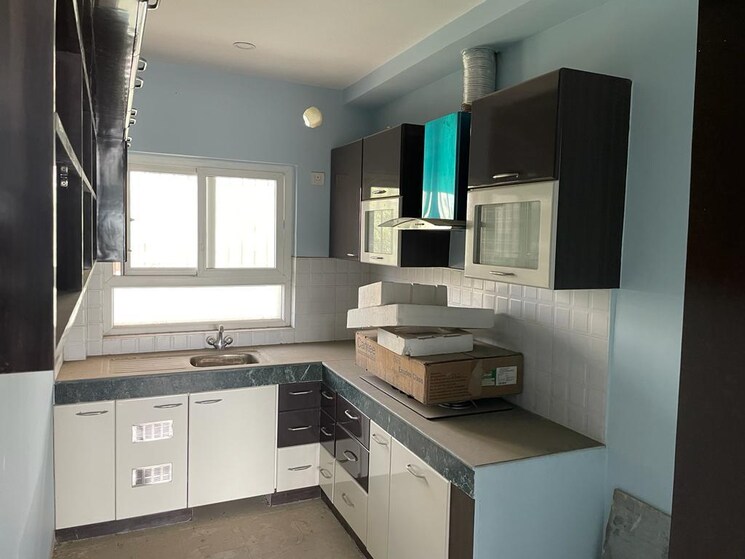 Kitchen, puri-vip-floors 3 Bedroom 2700 Sq.Ft. Apartment In Sector 81 Faridabad 8211481