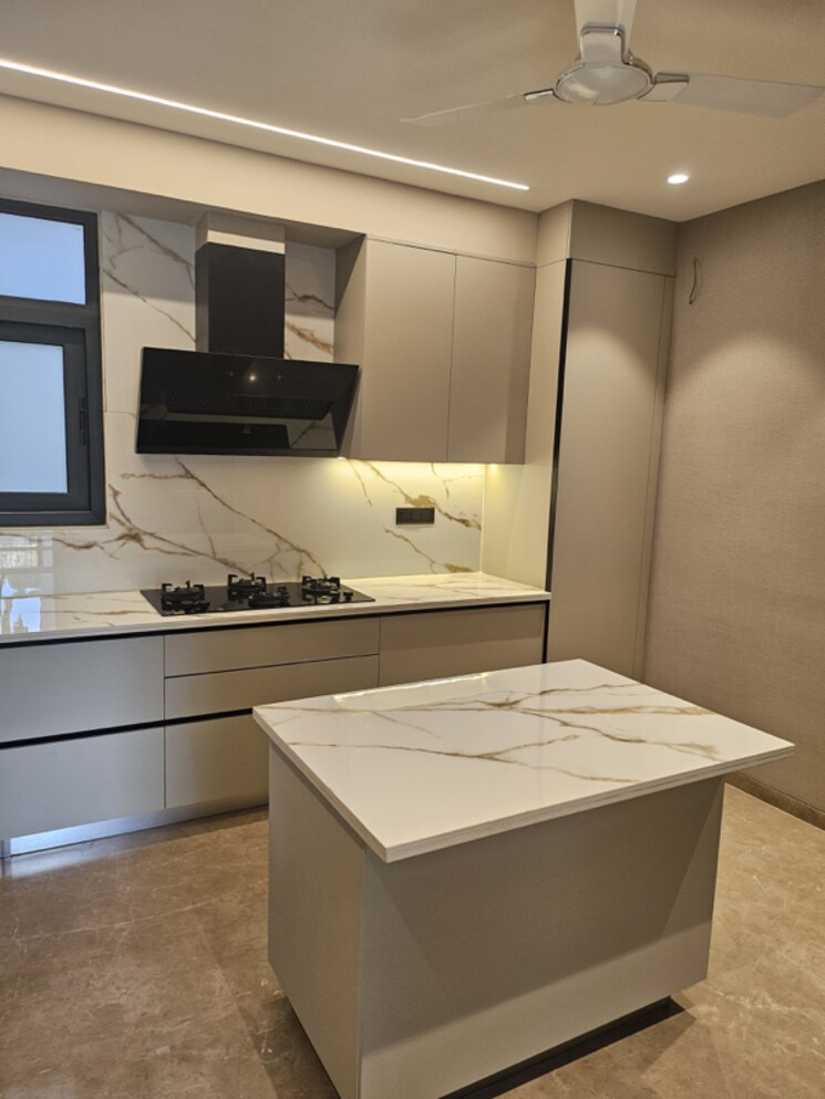 Kitchen, new rajinder nagar 3 Bedroom 200 Sq.Yd. Builder Floor In New Rajinder Nagar Delhi 8211569