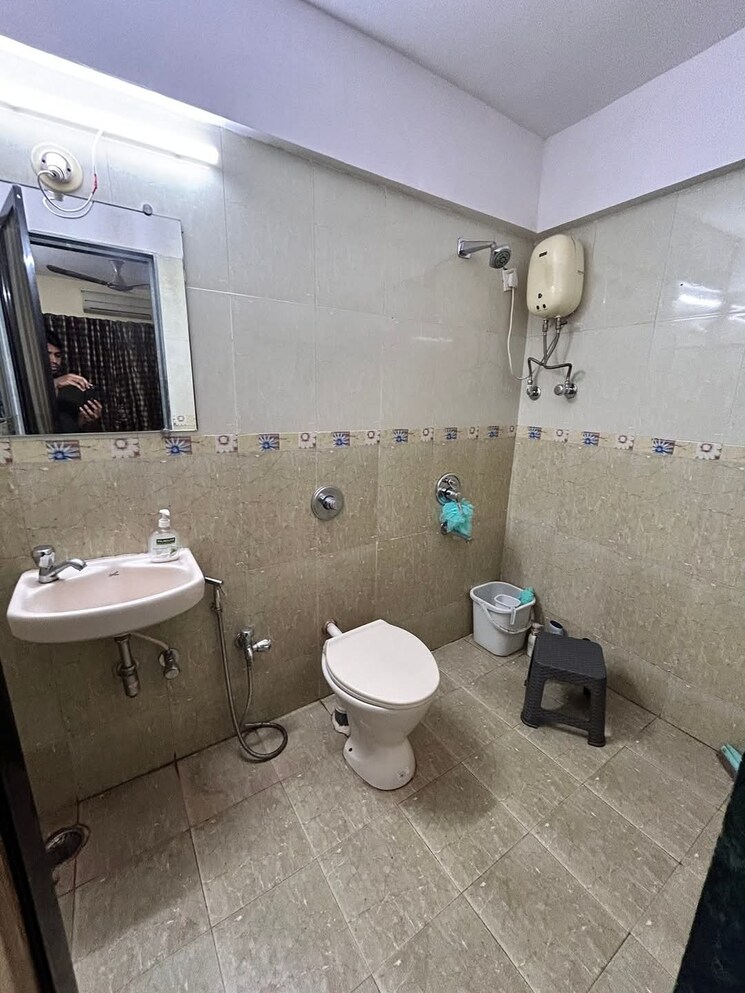 Bathroom, mahavir-kanti-avenue 1 Bedroom 690 Sq.Ft. Apartment In Nalasopara East Palghar 8211581