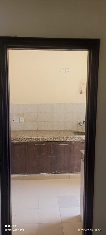 Room in 3 BHK Apartment at BPTP Park 81, Sector 81 – for Sale