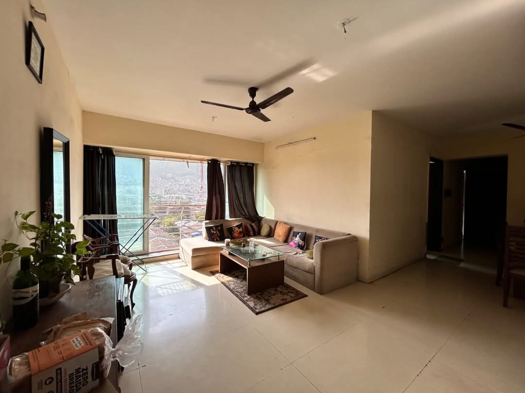 1 BHK 680 Sq.Ft. Apartment in Shantee Meera Avenue