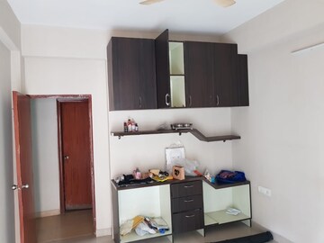 Furnished Amenities in 4 BHK Apartment at Mahagun Moderne, Sector 78 – for Sale