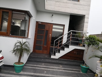 Staircase in 2 BHK Apartment at Aerocity – for Rent