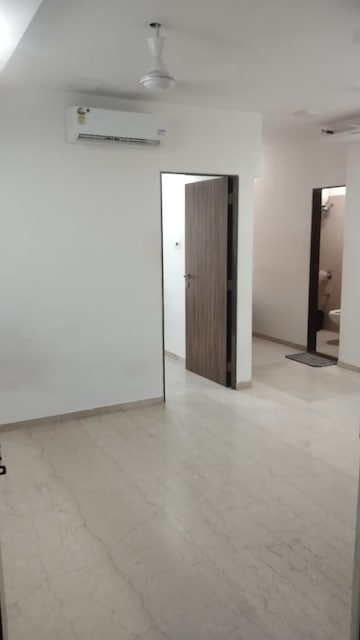 2 BHK Apartment For Rent in Silver Arch Apartments Andheri West Mumbai  8211952