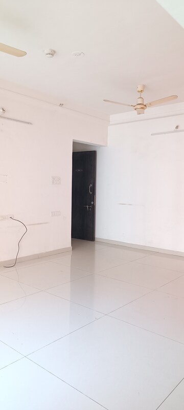 Room in 2 BHK Apartment at Kolte Patil Life Republic, Hinjewadi – for Rent